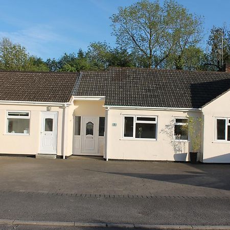 Magnolia Self Contained Suites Coalpit Heath Exterior foto