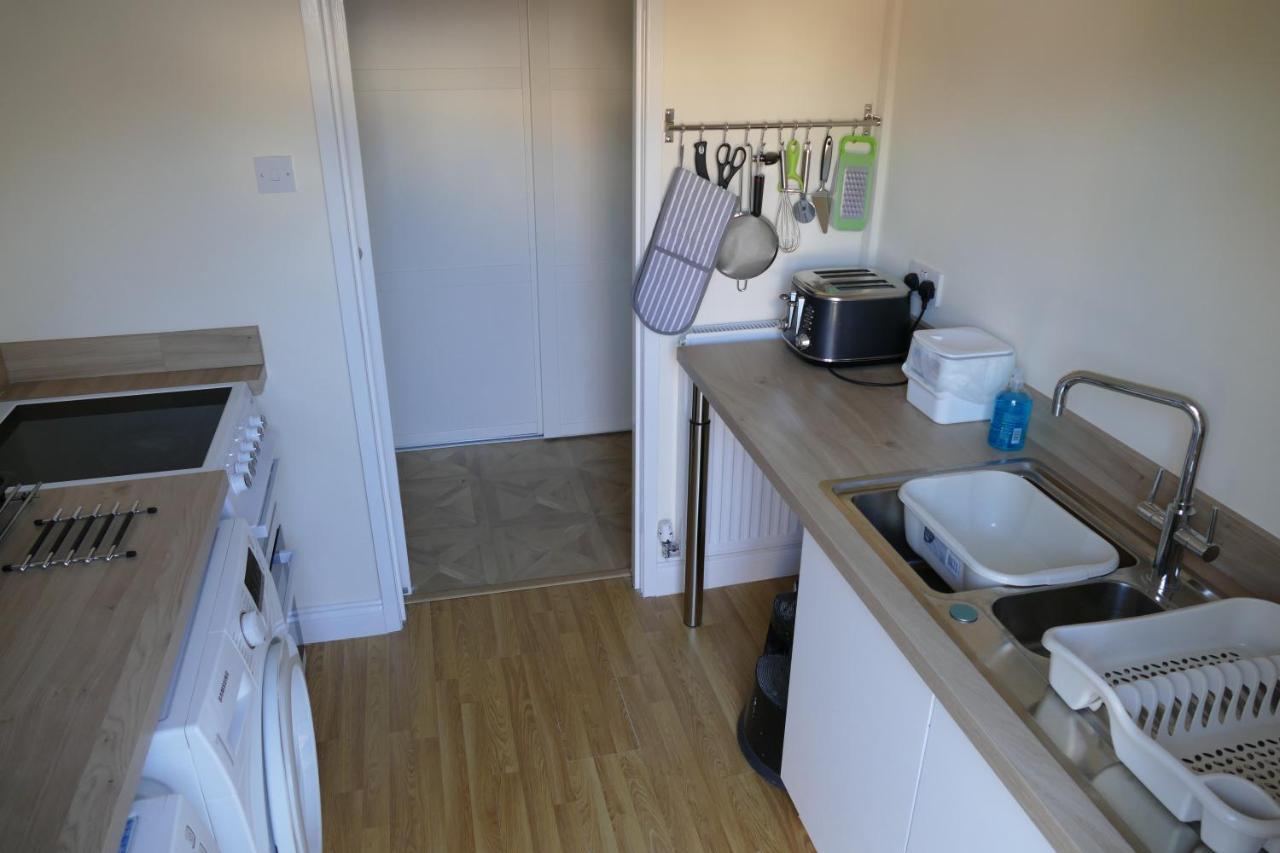 Magnolia Self Contained Suites Coalpit Heath Exterior foto